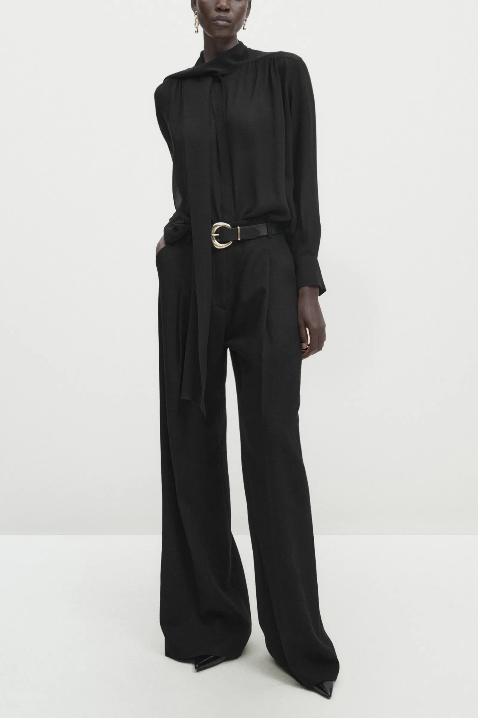 Wide-leg Trousers with Darts